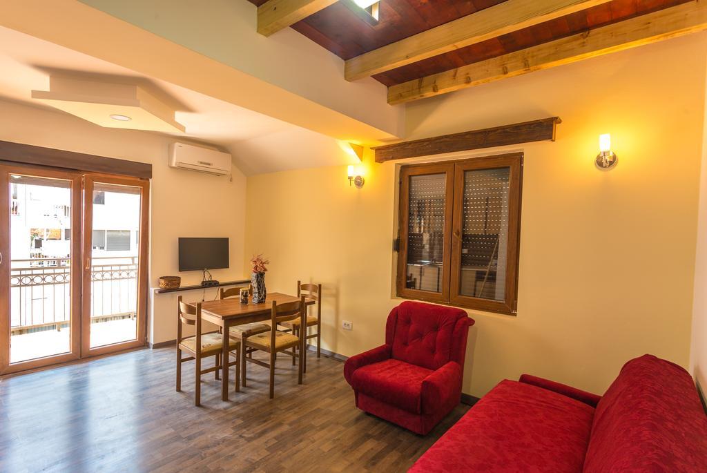 Apartments Erakovic Niksic Ngoại thất bức ảnh