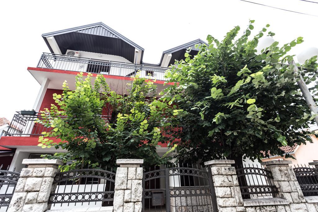 Apartments Erakovic Niksic Ngoại thất bức ảnh