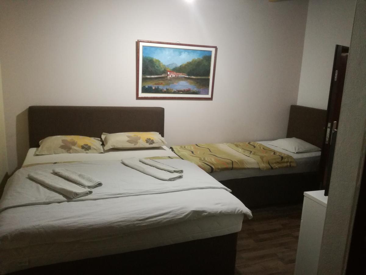 Apartments Erakovic Niksic Ngoại thất bức ảnh