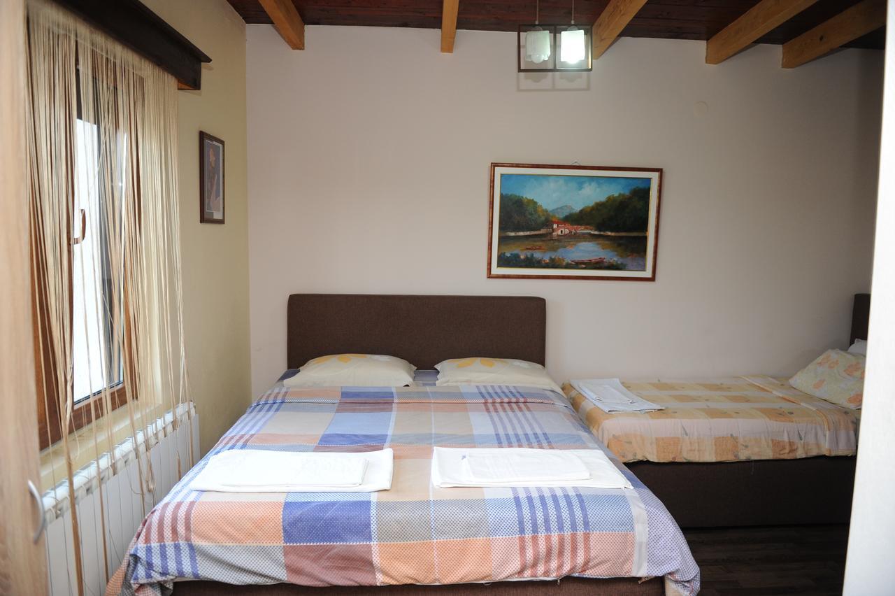 Apartments Erakovic Niksic Ngoại thất bức ảnh