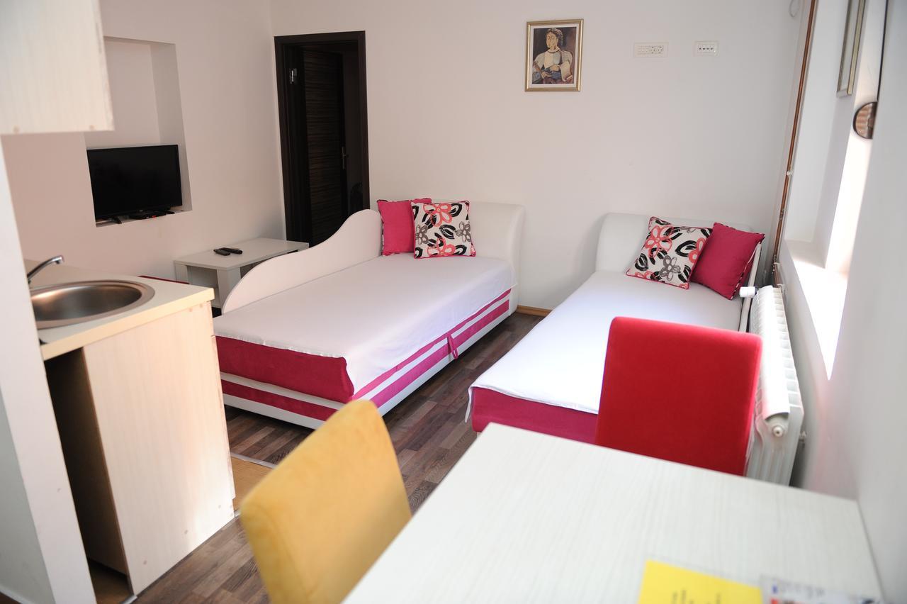 Apartments Erakovic Niksic Ngoại thất bức ảnh